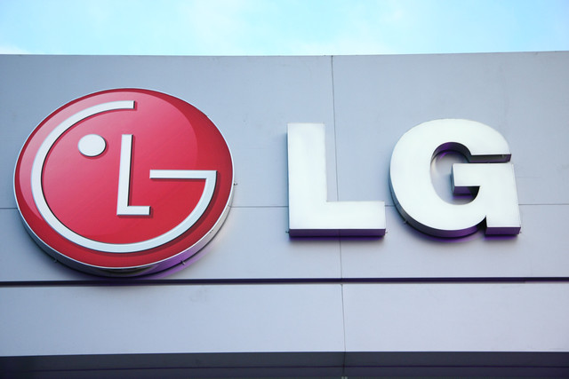 Opening of the largest LG brand shop